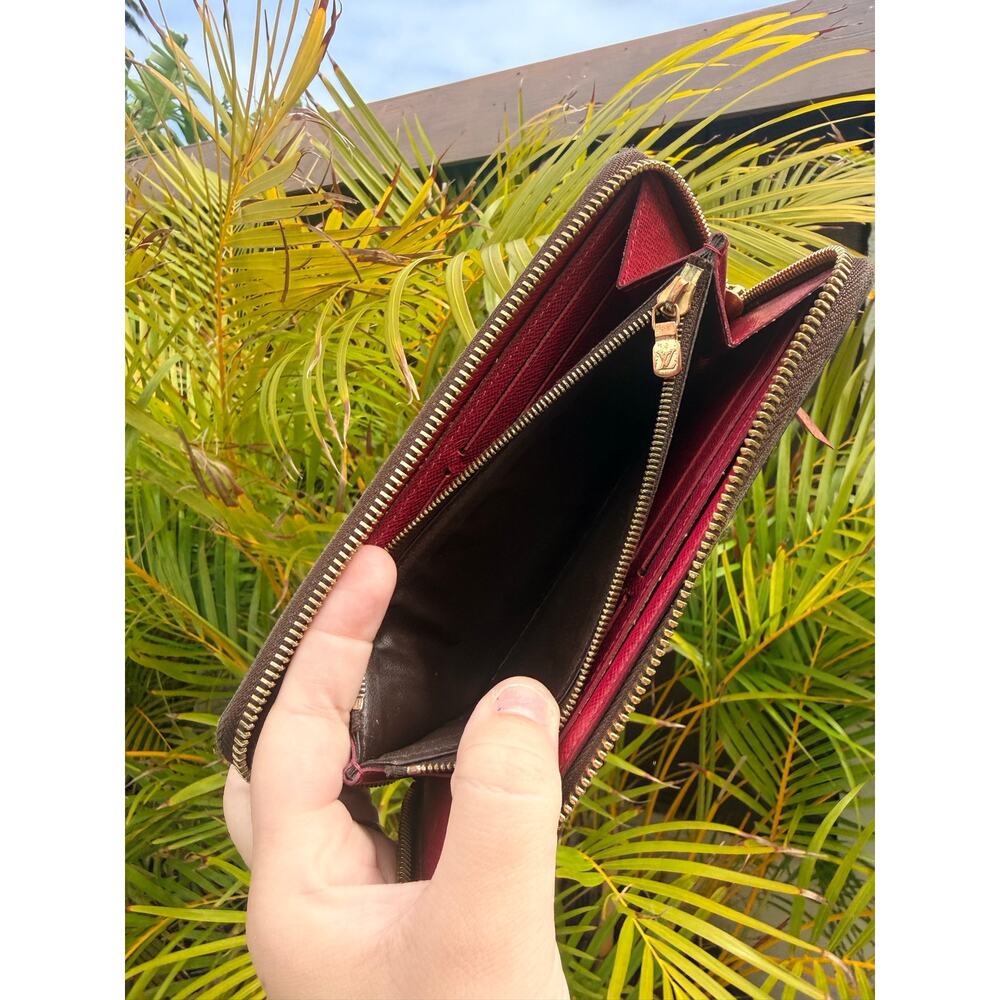 Louis Vuitton Monogram Zip-Around Wallet - Brown - Picture 3 of 8